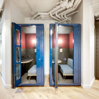 Bureau privé 20 m² 4 postes Coworking Rue du Colisée Paris 75008 - photo 1